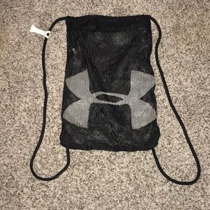 Mesh underarmour knapsack
